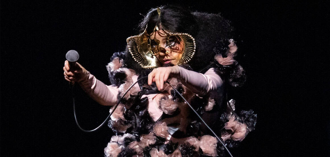 アート・デザイン・音楽 NYLON Magazine June/July 2001 Bjork アート・デザイン・音楽 NYLON Magazine June/July 2001 Bjork